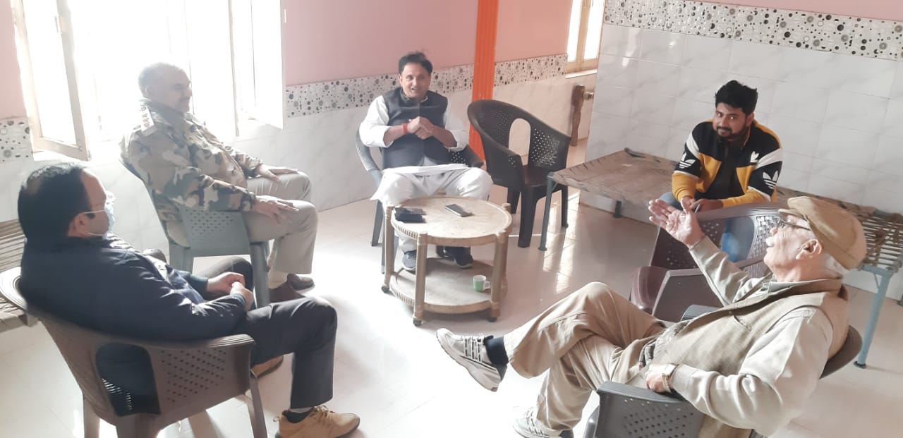 रालोद नेताओं पर पुलिस की सख्ती, घर में नजरबंद किए 1 16 8
