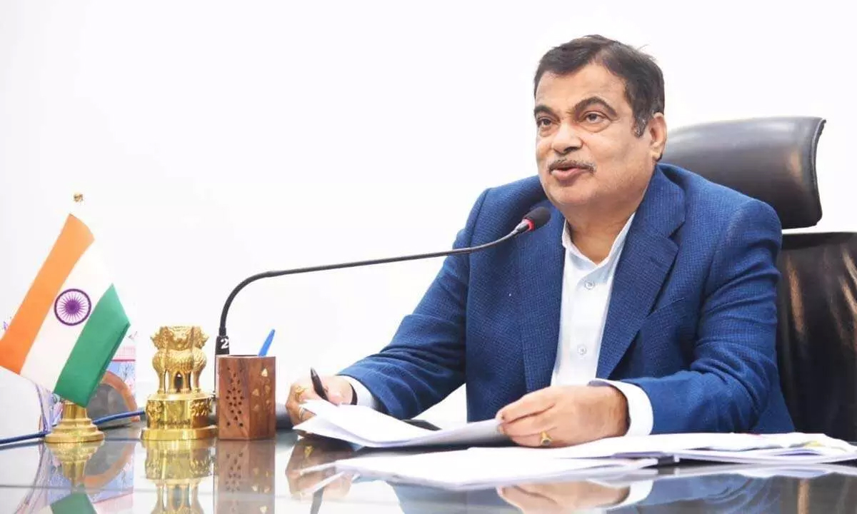 17 NITIN GADKARI