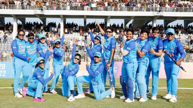 03 MAHILA CRICKET