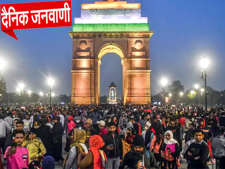 भारत में न्यू ईयर का धमाल, तस्वीरों में देशभर में जश्न-ए-नया साल 3 दिल्ली में इंडिया गेट पर भीड़ उमड़ी, कोरोना का डर भी भूल गए।