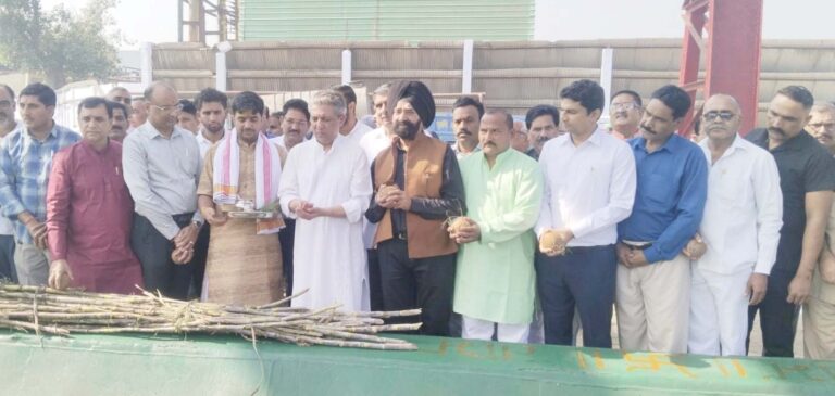 Bijnor News: धामपुर शुगर मिल में पेराई सत्र का शुभारंभ