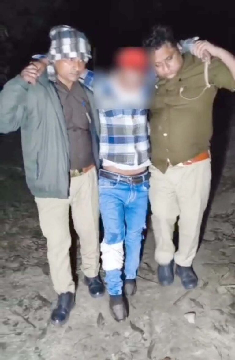 Bijnor News: पुलिस ने मुठभेड़ में चोरी के दो आरोपी दबोचे, पैर में लगी गोली