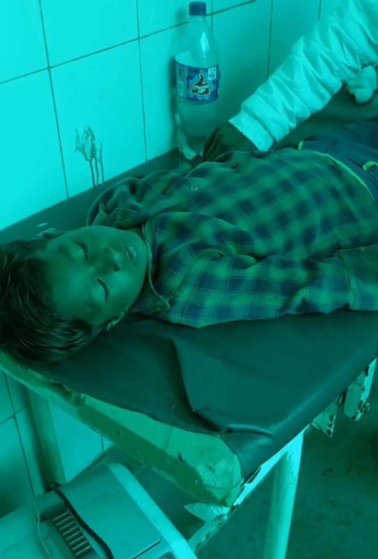 Bijnor News: मां ने बेटे को जहर देकर खुद खाया जहर, हालत गंभीर