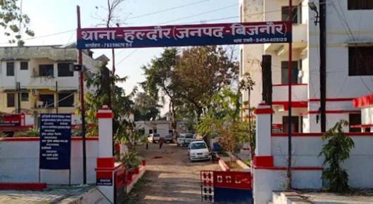 Bijnor News: मुठभेड़ में दो बदमाशों को दबोचा, नगीना बंद पड़े मकान से लाखों की चोरी