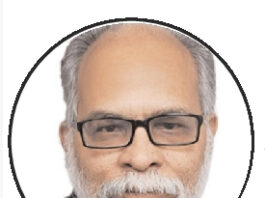 हवाई अड्डे और हवाई चप्पल वाले यात्री