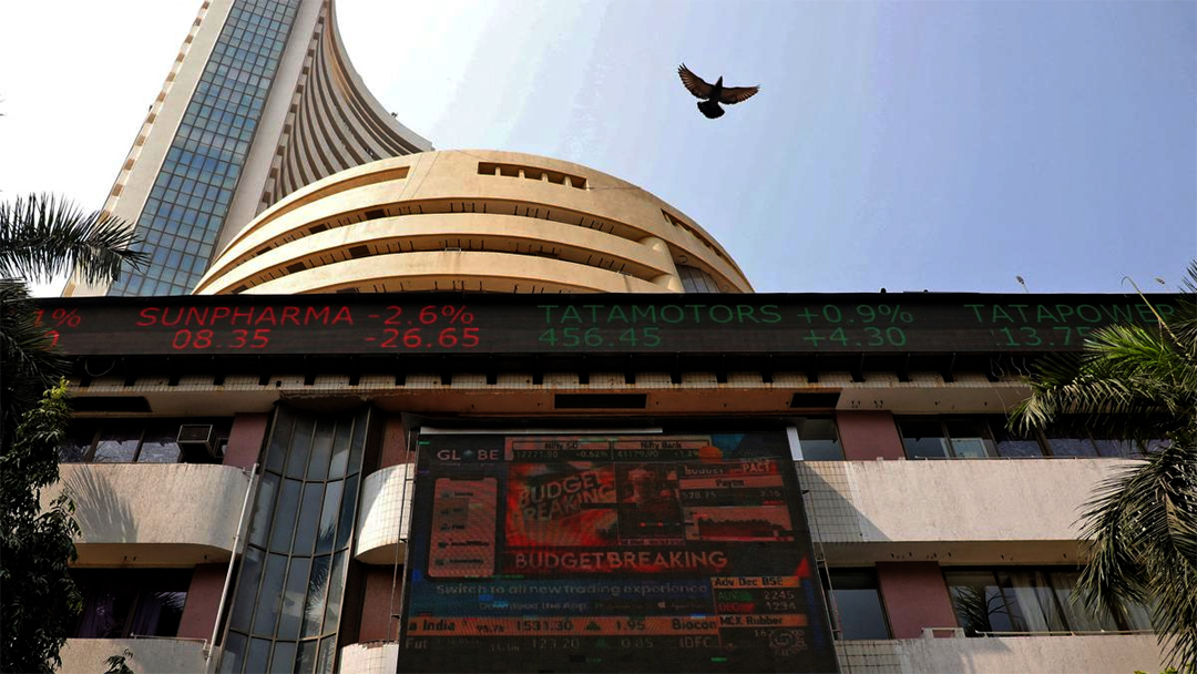 Share Market: अमेरिका-ईरान तनाव में नरमी की उम्मीद से शेयर बाजार में तेजी, निफ्टी-सेंसेक्स में साप्ताहिक बढ़त